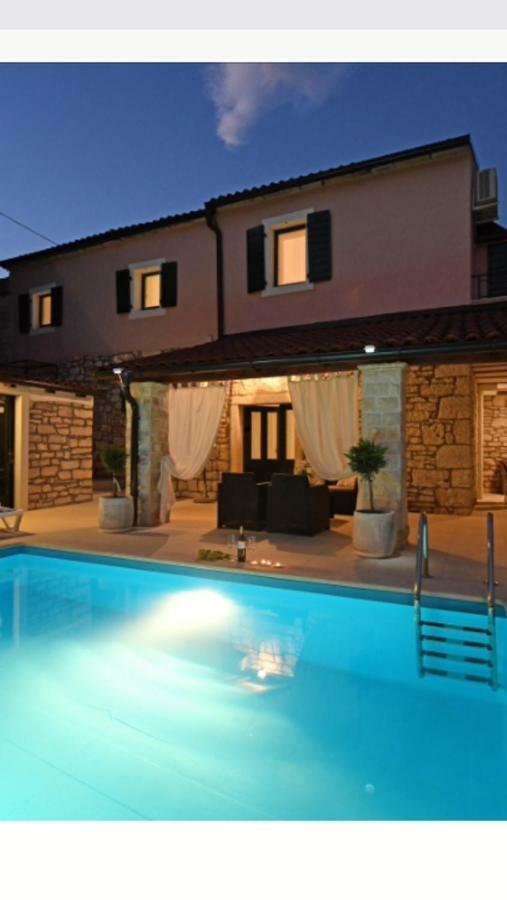 Vila Lory Sveti Lovreč Pazenatički Exteriér fotografie