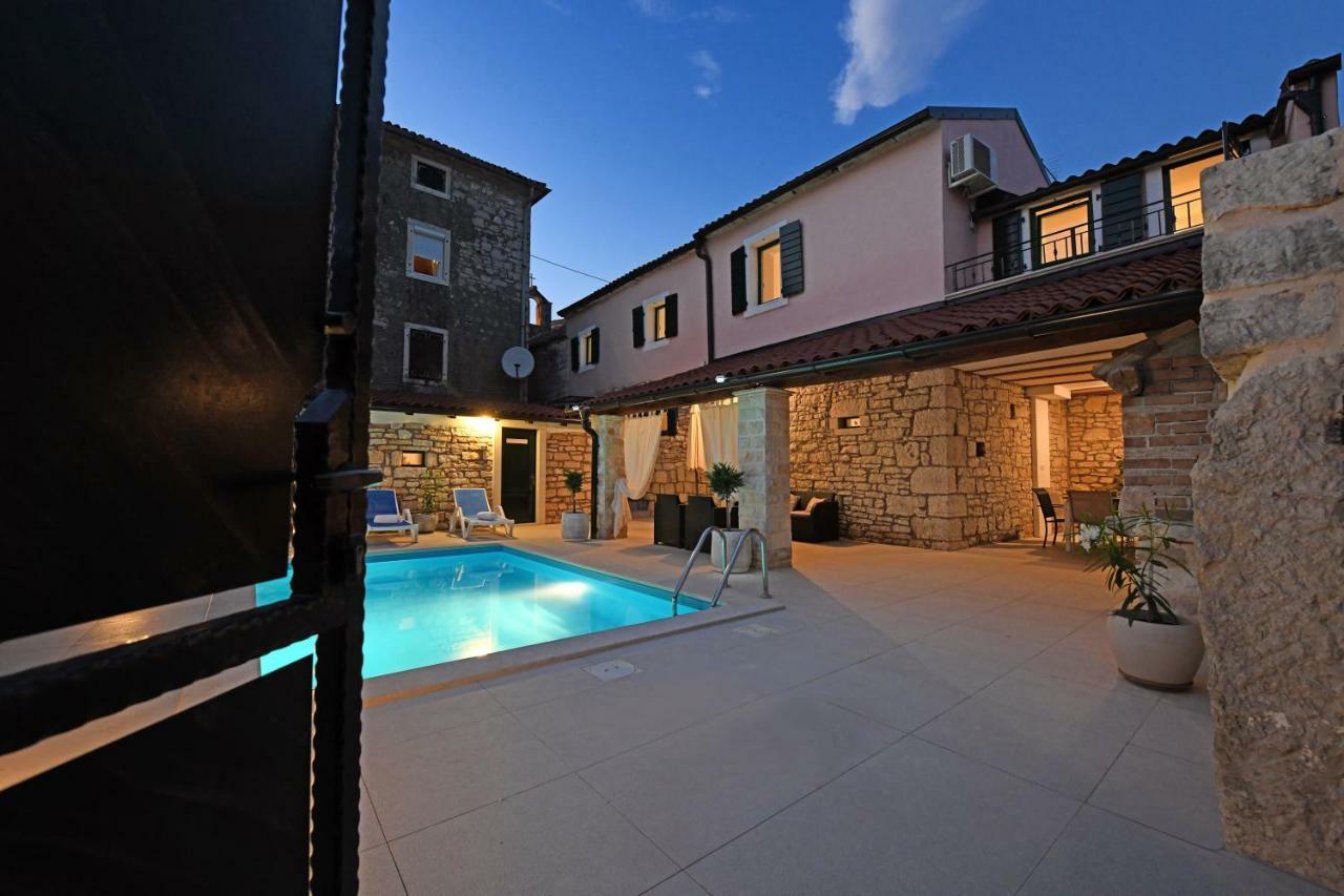 Vila Lory Sveti Lovreč Pazenatički Exteriér fotografie